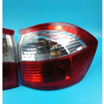 Kunststoff-LED-Hinterleuchten für BYD S6 Rot-Weiß Außen- und Innenbeleuchtung