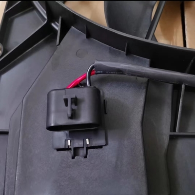Schwarz OE NO. 1308010-N01 Changan Ruicheng Elektronischer Lüfter Heizkörper Lüfter Kondensator Lüftermontage