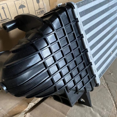 2020- Jahr geeignet für die Große Mauer Haval H6 GW4C20 Intercooler 1119130XGW01A 65*23*13