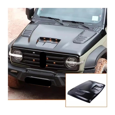 Tank 300 Carbon Black Front-Engine Cover Die perfekte Kombination aus Form und Funktion